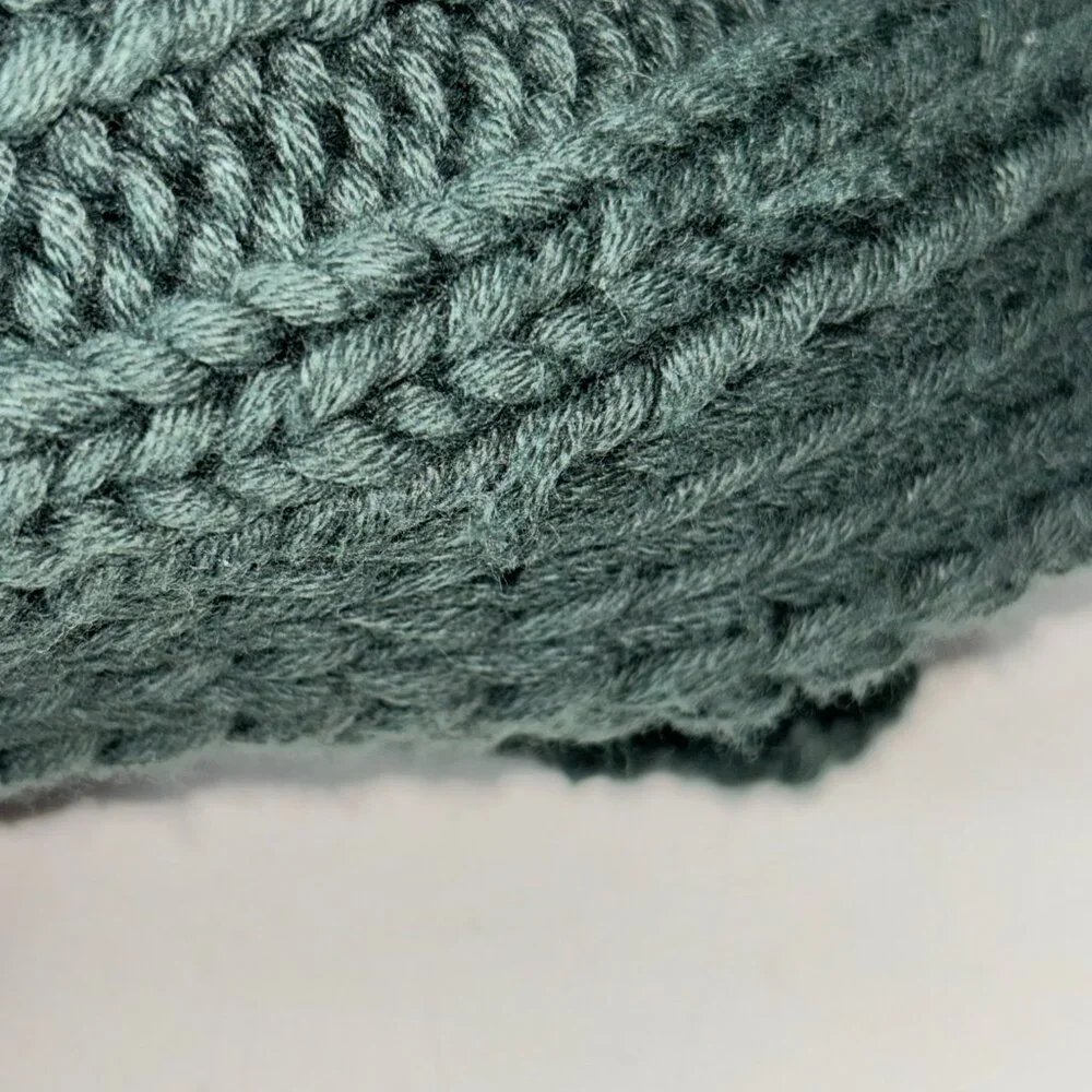 Kith Kithmas Cable Knit Scarf Green100% Cotton